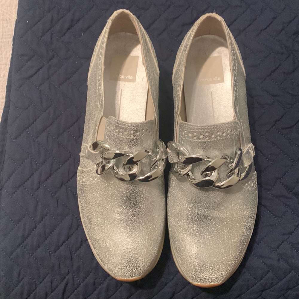 EIC-Like New, Women’s Dolce Vita Jhenee Sneakers, Silver, Size 7.5